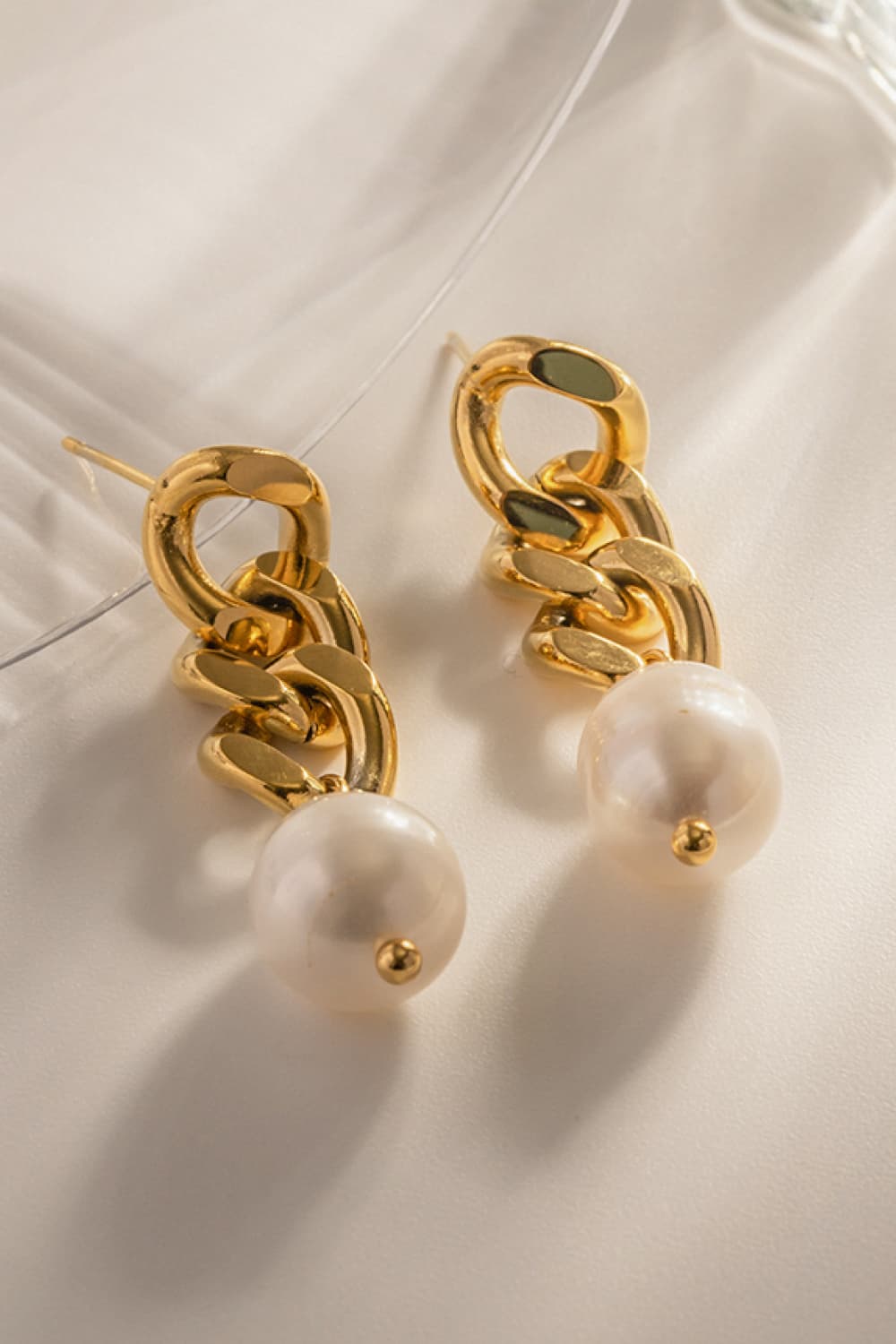 Cove Love Pearl Earrings