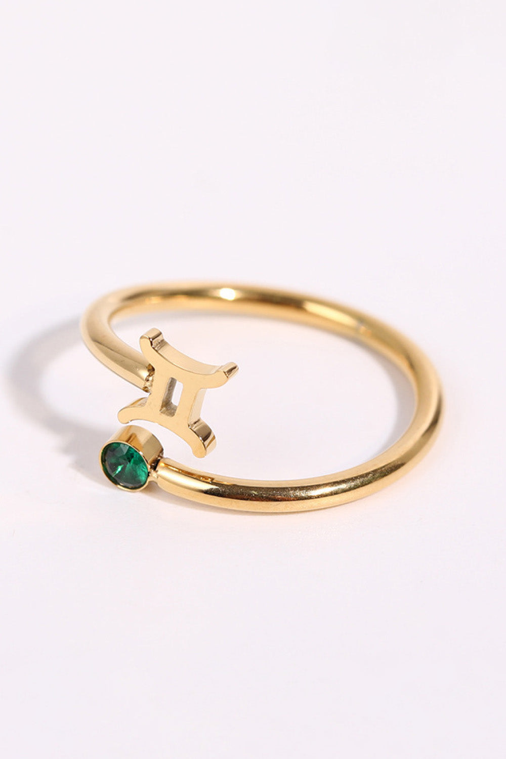 Astrid Zodiac Ring