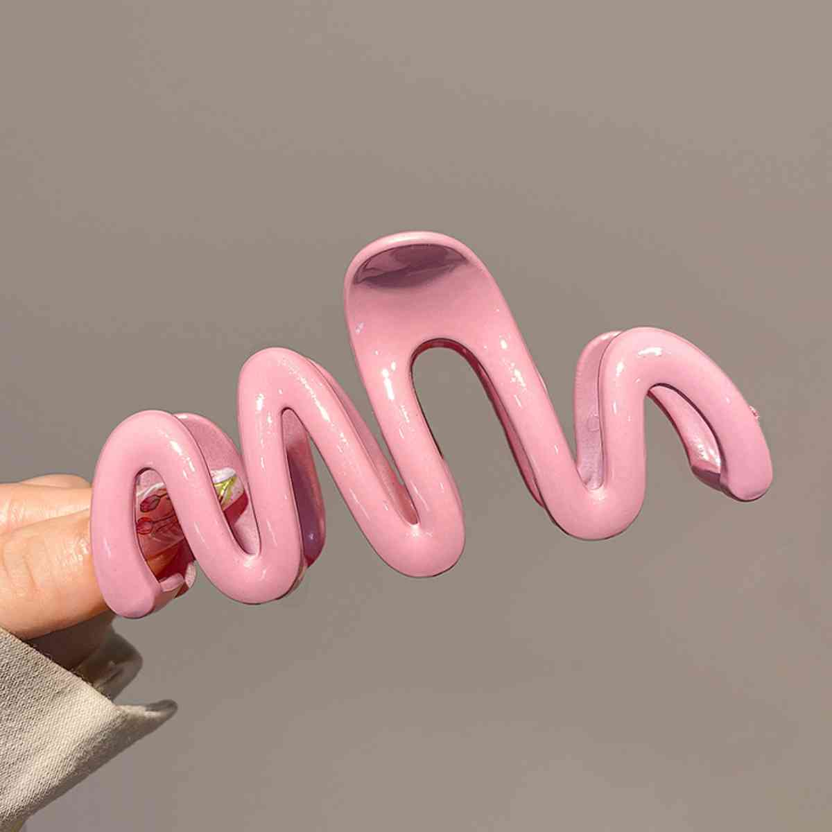 Wave Hair Claw Clip