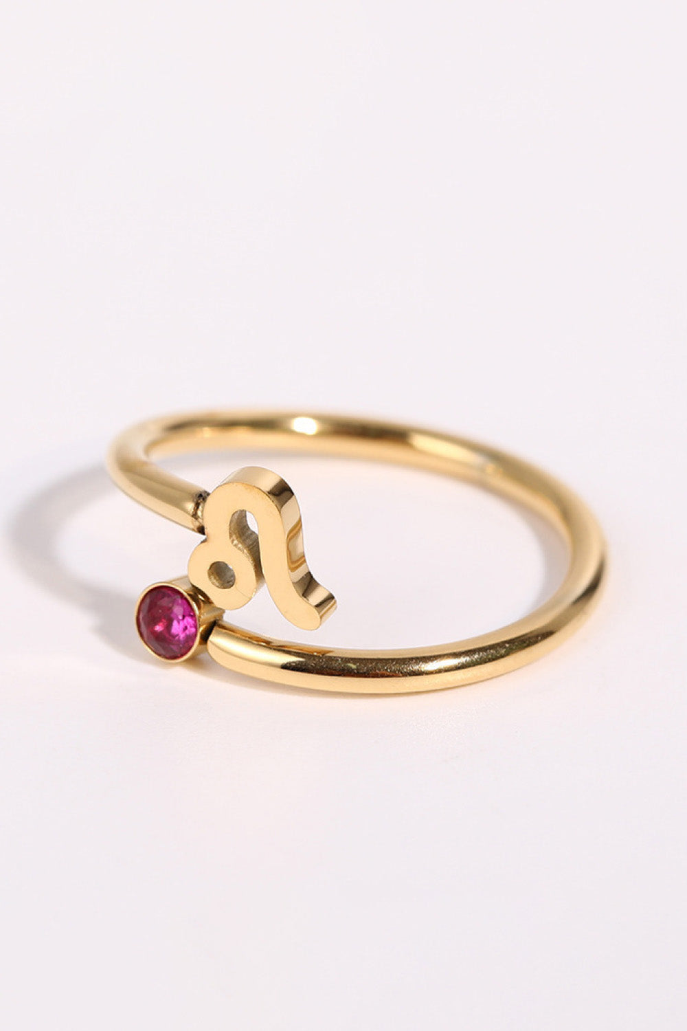 Astrid Zodiac Ring