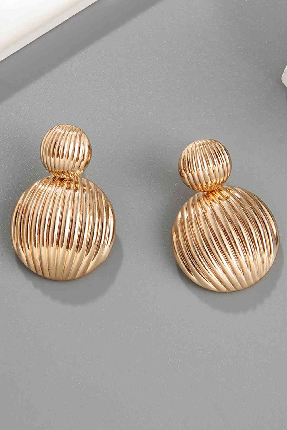 Parlor Ribbed Earrings