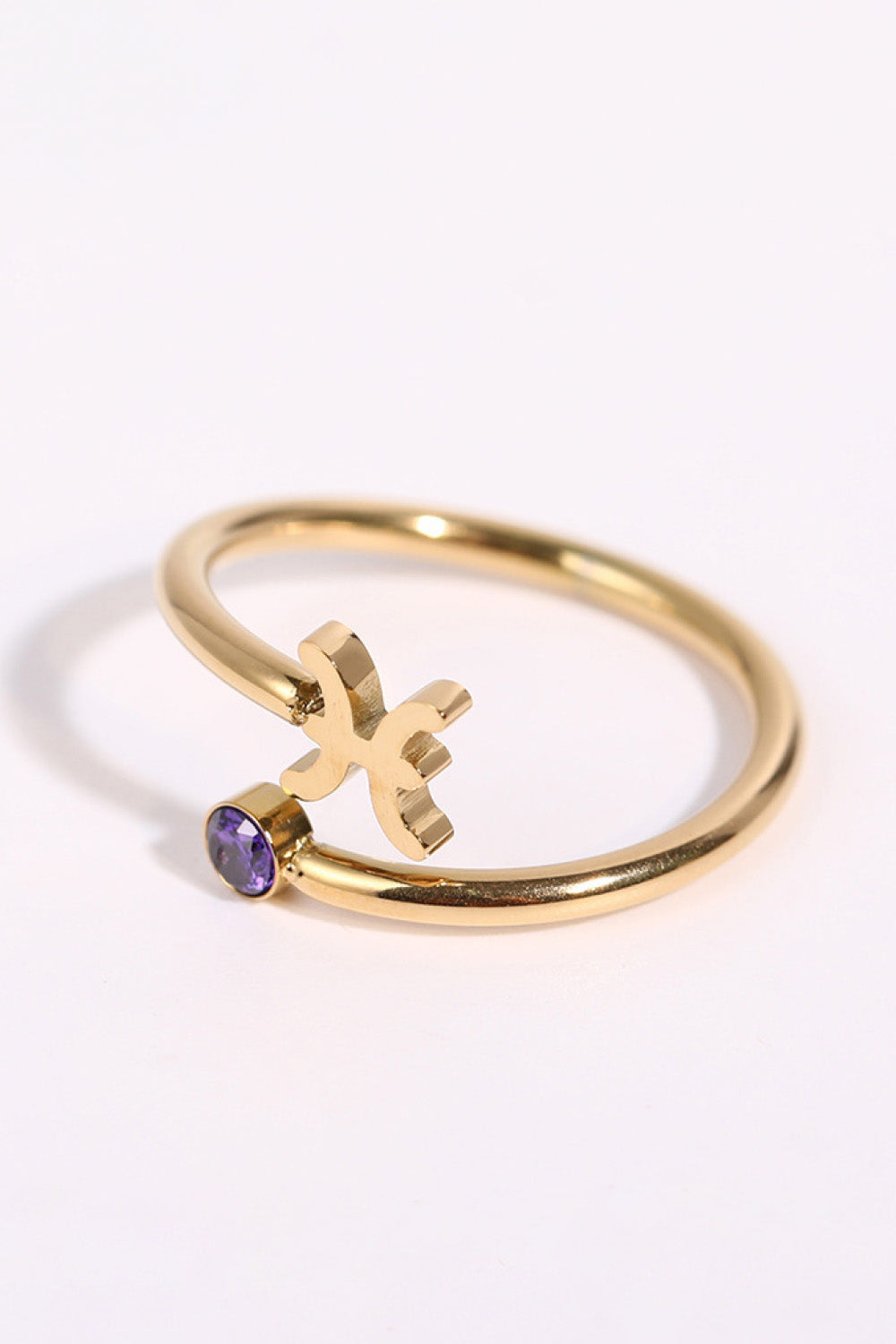 Astrid Zodiac Ring