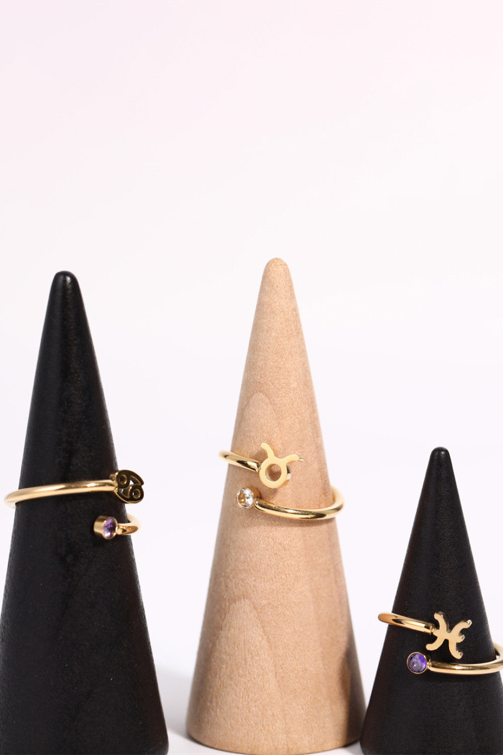 Astrid Zodiac Ring