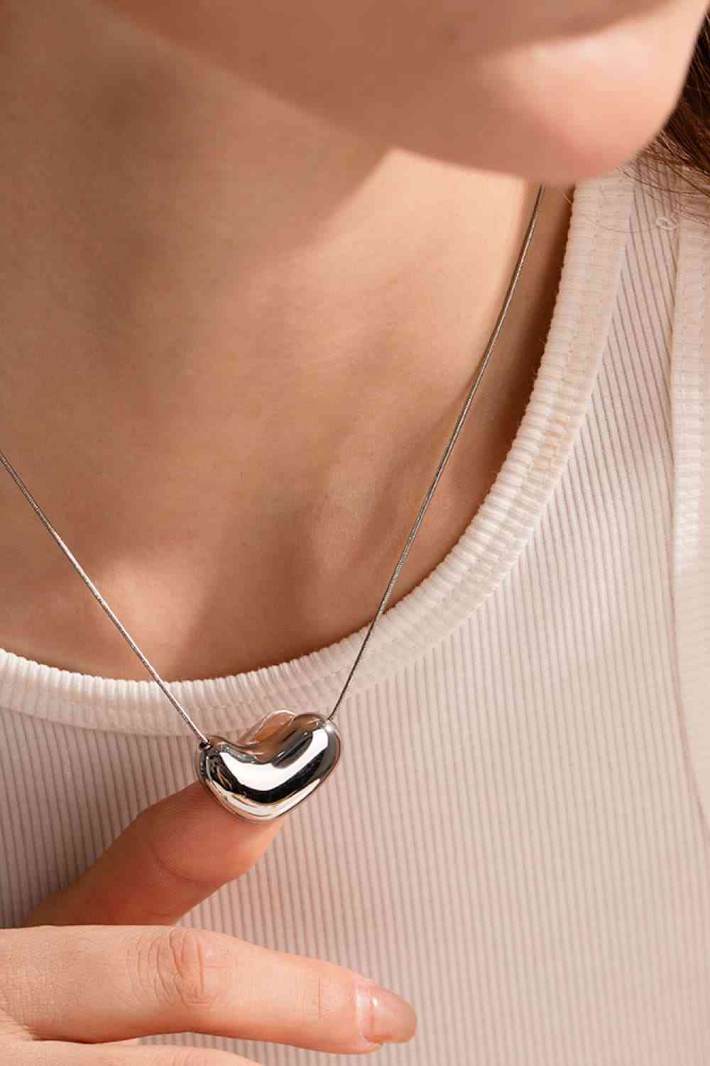 Molten Heart Shape Pendant Necklace