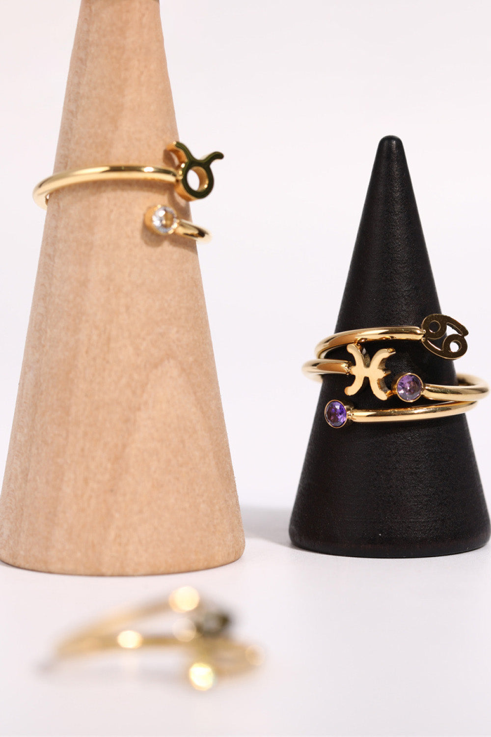 Astrid Zodiac Ring