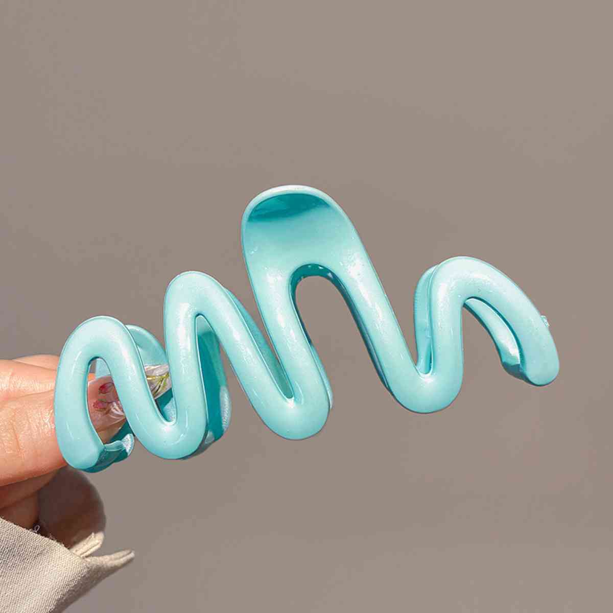 Wave Hair Claw Clip