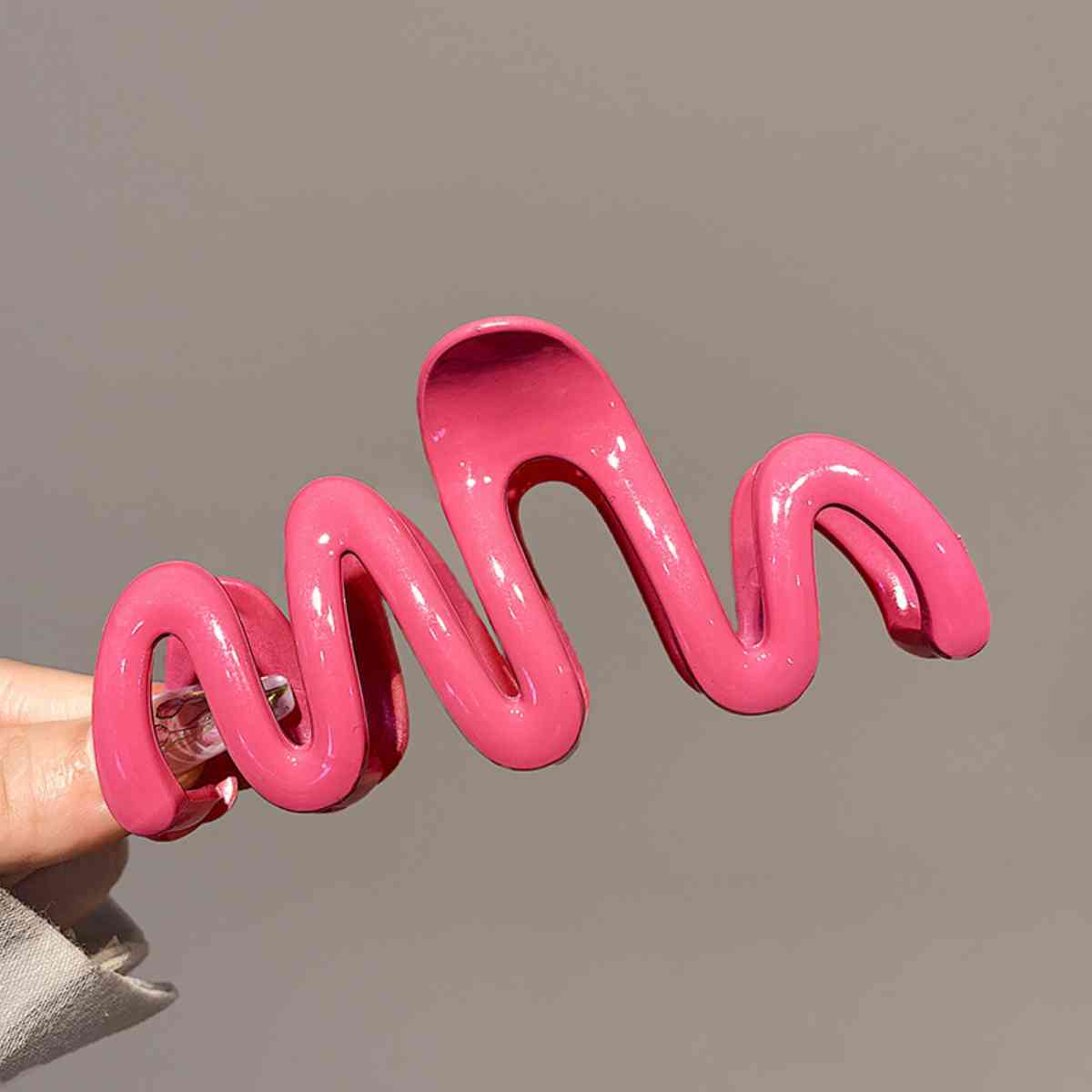 Wave Hair Claw Clip