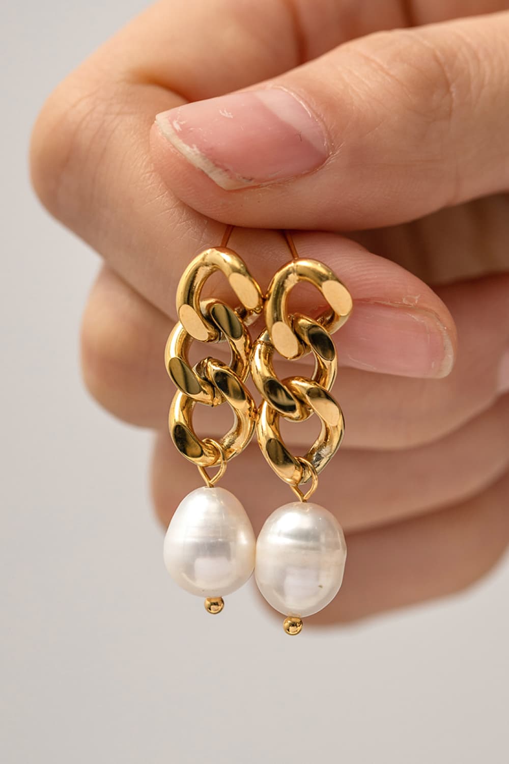 Cove Love Pearl Earrings